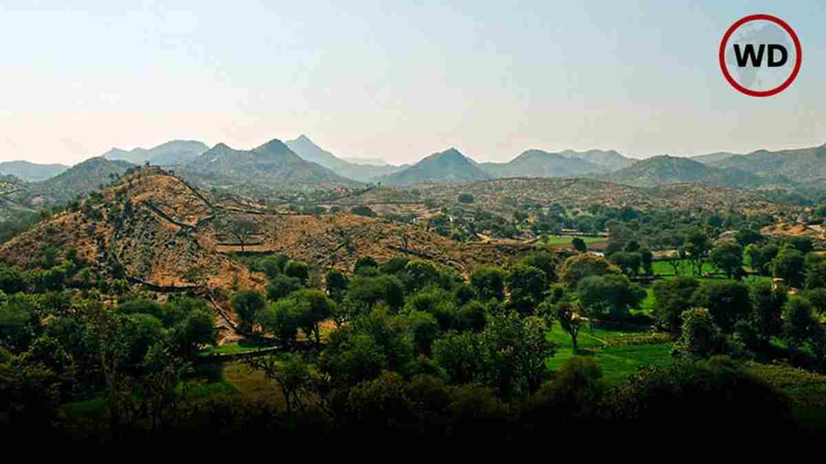Supreme Court Takes Suo Motu Cognisance of Concerns Over Revised Aravalli Hills Definition