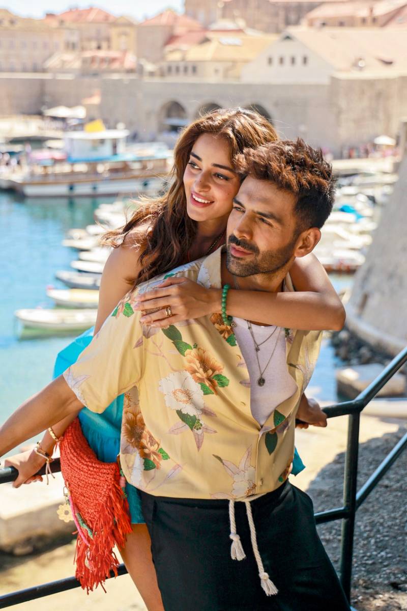 Tu Meri Main Tera Main Tera Tu Meri Box Office: Kartik Aaryan-Ananya Panday starrer Earns Rs 21.24 Crore in 3 Days