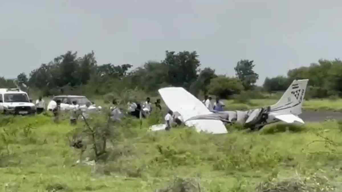 Maharashtra: Trainer Aircraft Crashes Near ...
