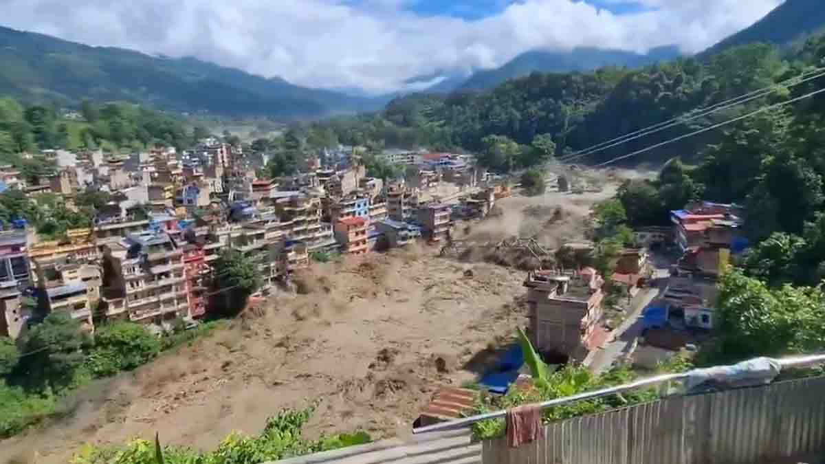 Tragedy in Nepal: How do flash floods happen?