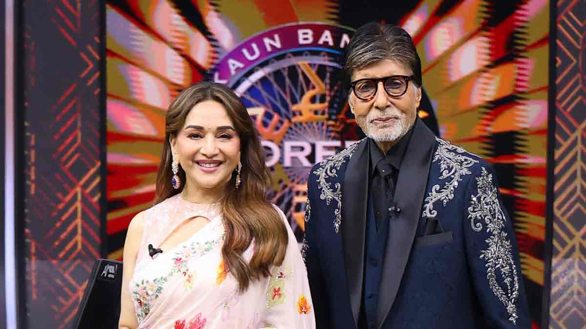 Madhuri Dixit reunites with Amitabh Bachchan on ...