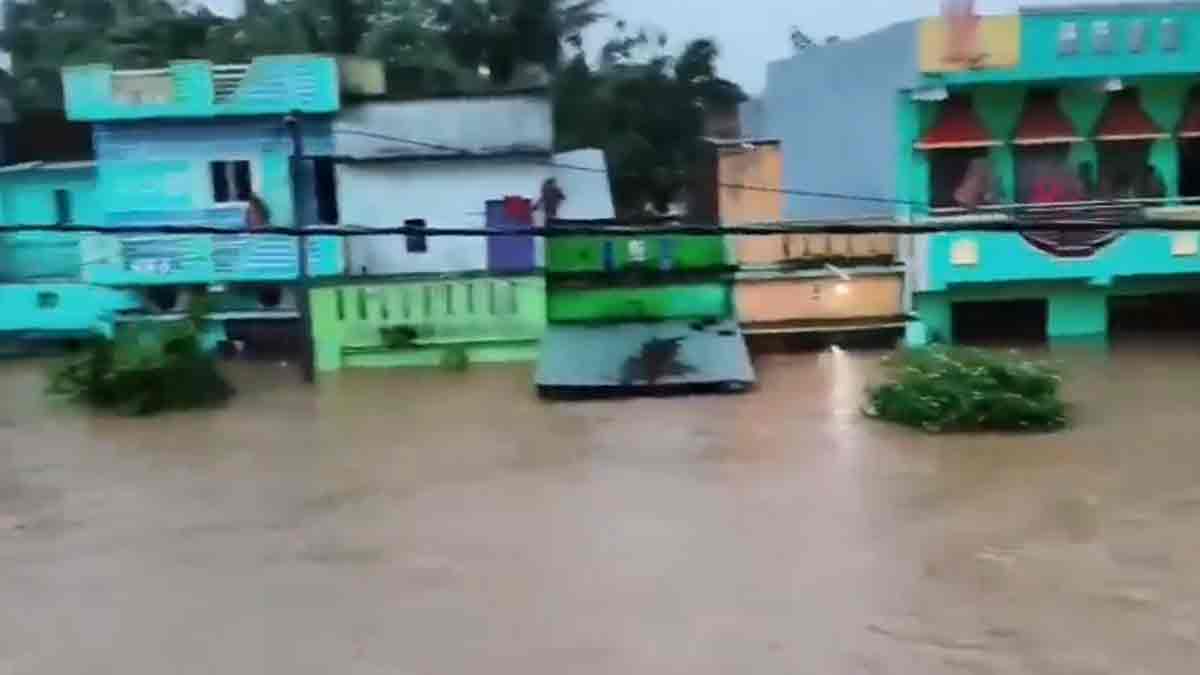 Cyclone Arnab damages homes and farmlands in ...