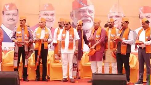 BTP's Mahesh Vasava joins BJP