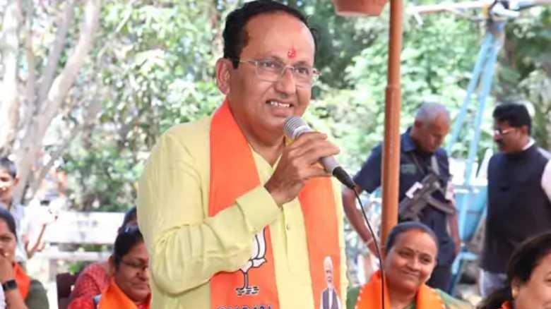 BJP candidate Mukesh Dalal wins in Surat