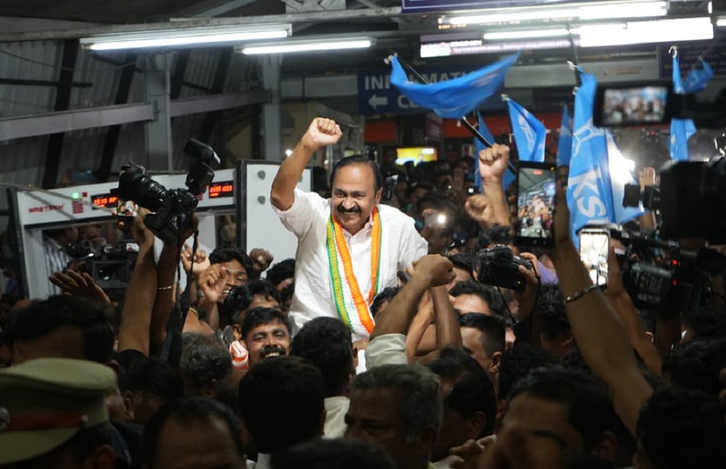વીડી સતીશન થશે કેરળના નવા CM, જાણો કેમ તેમના નામ ...