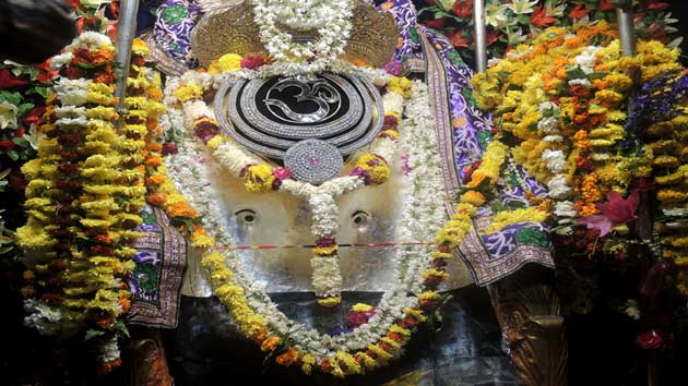 शनि ग्रह से मिलती है सुख-समृद्धि और प्रसिद्धि...