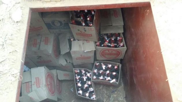 खेत की मिट्टी हटाते ही उड़े पुलिस के होश...  ...