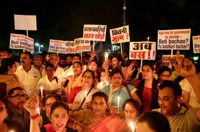 निरंतर बढ़ते रेप केस और 'विरोध' का 'विरोध'