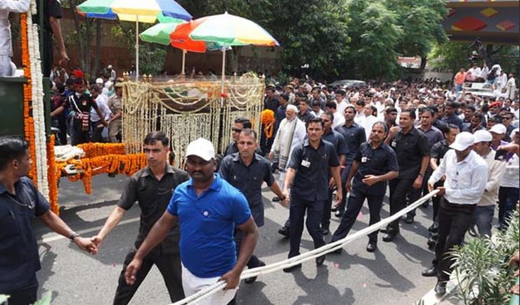 अटलमय रहा सोशल मीडिया संसार