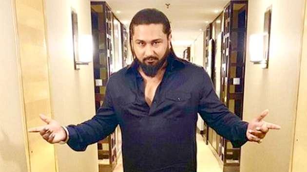शालिनी तलवार ने पति हनी सिंह पर लगाए कई गंभीर आरोप, बोलीं- कई महिलाओं के साथ कैजुअल संबंध - Vimarsana News