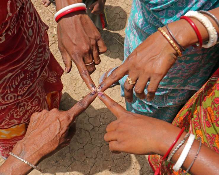 घोटालों के होते, चौकीदारी के चलते देश गरीब कैसे?