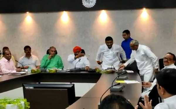 उपेक्षा से आहत खनिज निगम अध्यक्ष जायसवाल ने कहा- ...