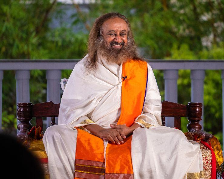 योग में अनुशासन अत्यंत महत्वपूर्ण है :गुरुदेव श्री श्री रवि शंकर