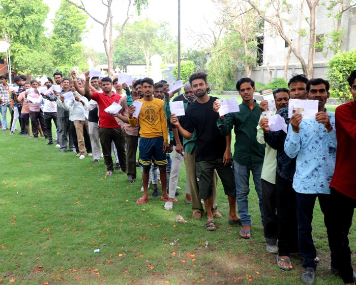 झारखंड और महाराष्ट्र में शांतिपूर्ण हुआ मतदान, जानिए कितने प्रतिशत हुई वोटिंग