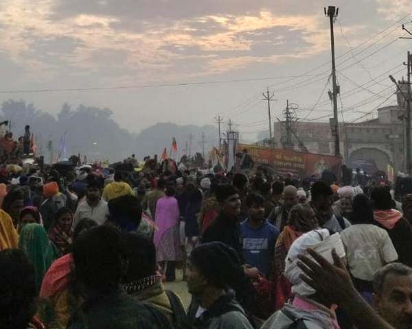 प्रयागराज महाकुंभ की अद्भुत और अलौकिक यात्रा, ...