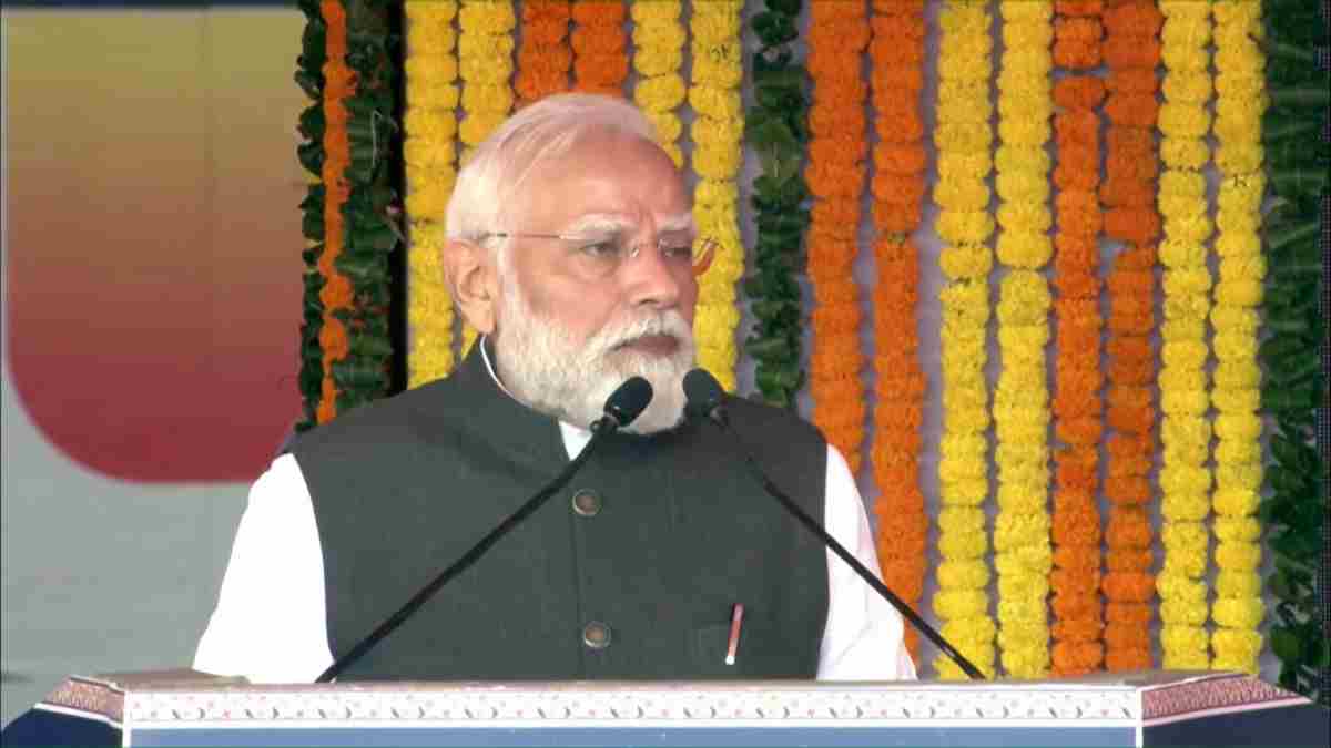 पीएम मोदी ने देश को दी 4 वंदे भारत ट्रेनों की सौगात, जानिए क्या कहा?