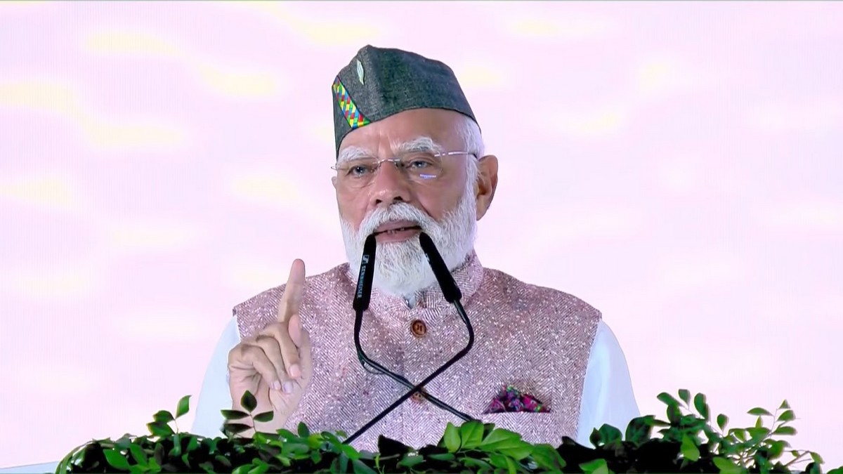 उत्तराखंड के 25 साल, पीएम मोदी ने अटल को किया याद, राज्य को दी 8157 करोड़ की सौगात