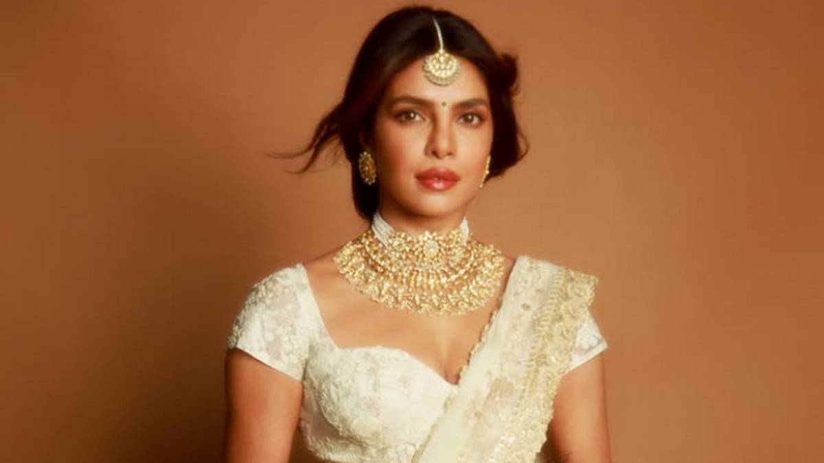 हाईएस्ट पेड एक्ट्रेस बनीं प्रियंका चोपड़ा, 'वाराणसी' के लिए चार्ज की इतनी फीस!