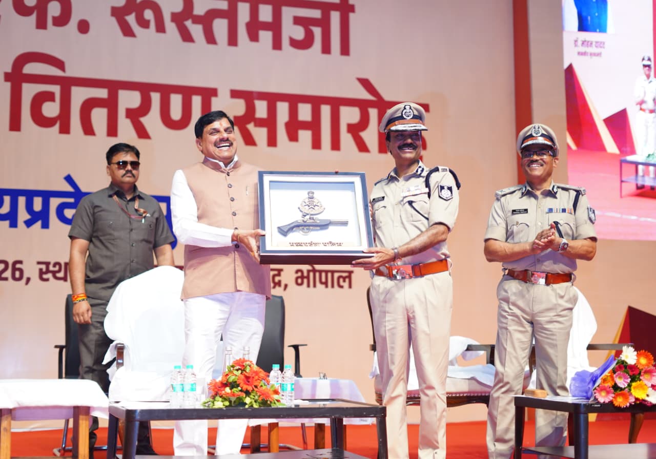 केएफ रूस्तमजी पुरस्कार: सम्मानित हुए 101 ...