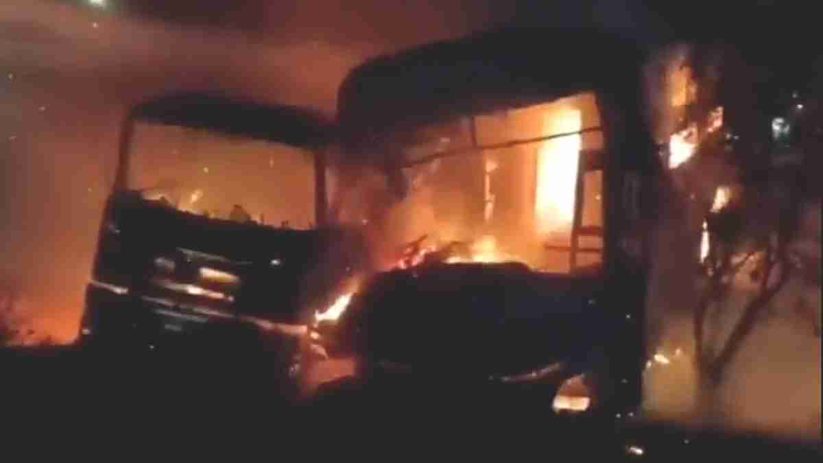 bus travelling from Rishikesh to Indore caught fire