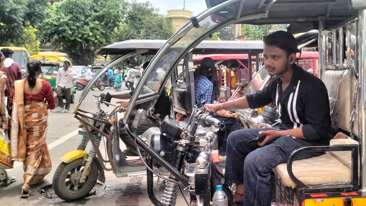 e-rickshaws e-rickshaws