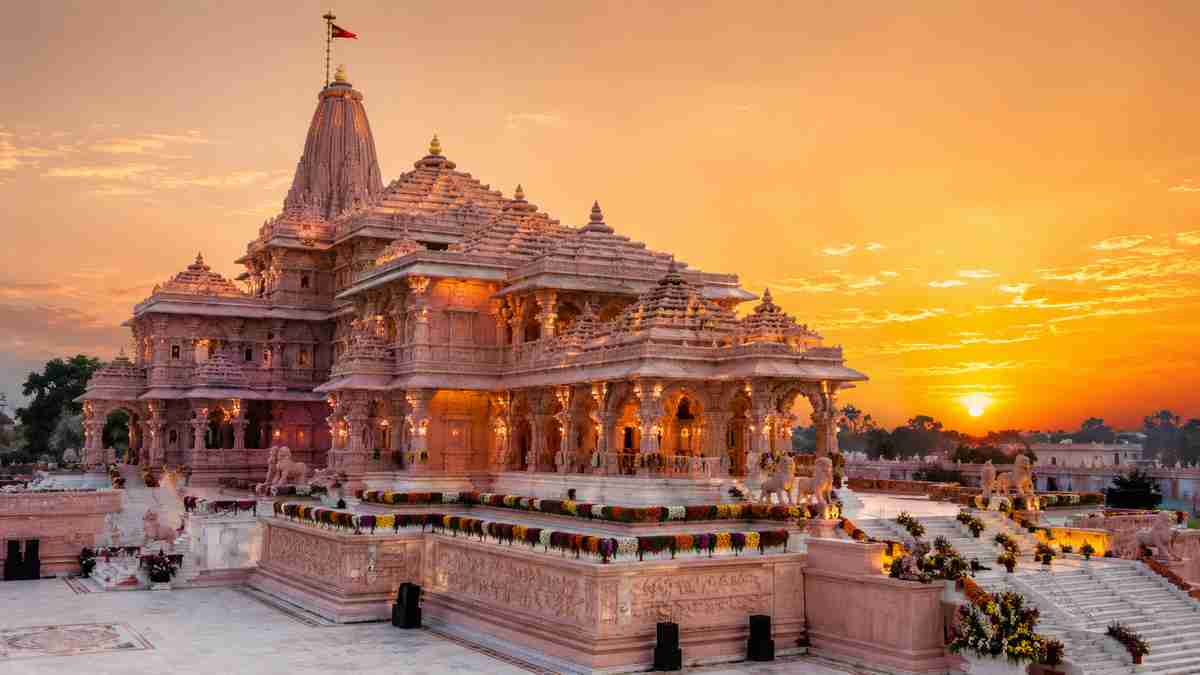 राम मंदिर में चढ़ावा चोरी पर कांग्रेस के सरकार से ...