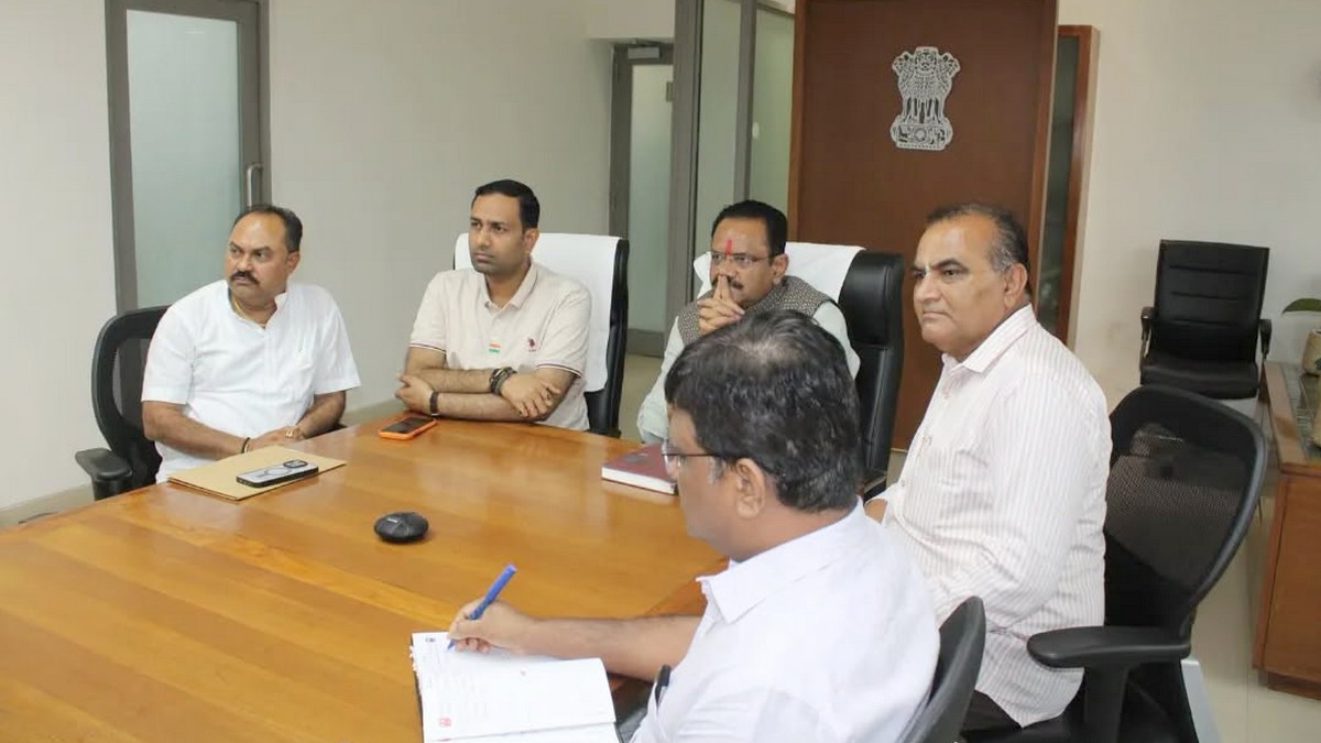 High level virtual review meeting State government on alert amidst disaster in Saurashtra, Minister Jitubhai Vaghani holds review meeting