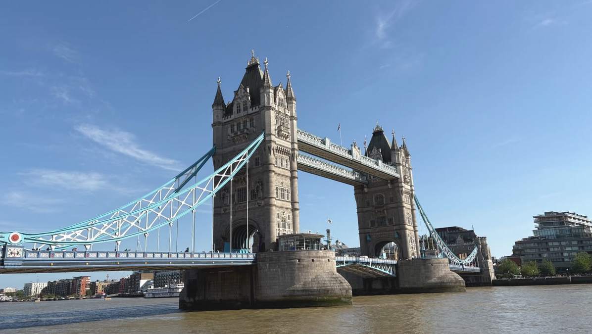 Trip To London : लंदन में न सड़क पर धरने-प्रदर्शन, ...