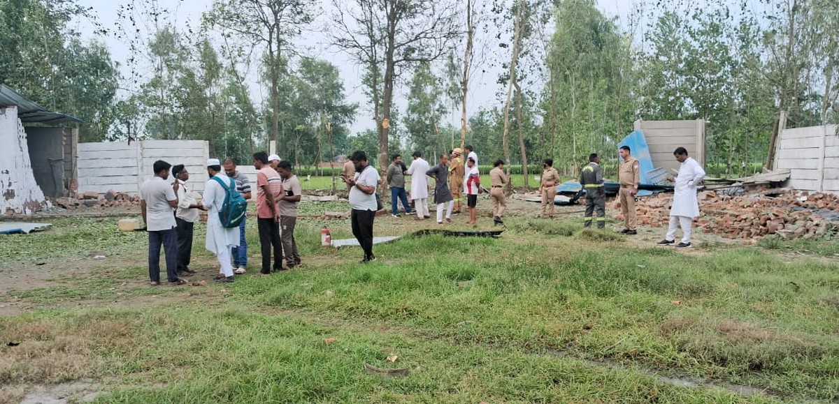 सहारनपुर पटाखा फैक्ट्री में बड़ा हादसा, विस्फोट ...