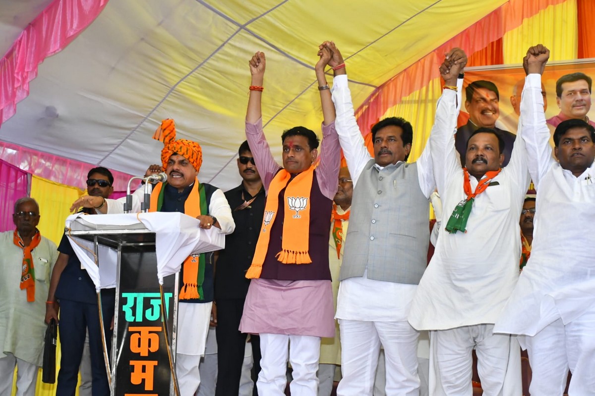 दतिया‌ उपचुनाव में मुख्यमंत्री डॉ. मोहन यादव ने ...