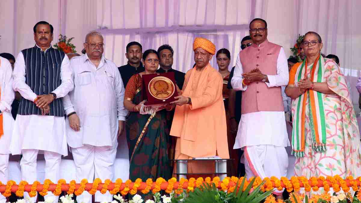 CM Yogi honours martyrs families on independence day