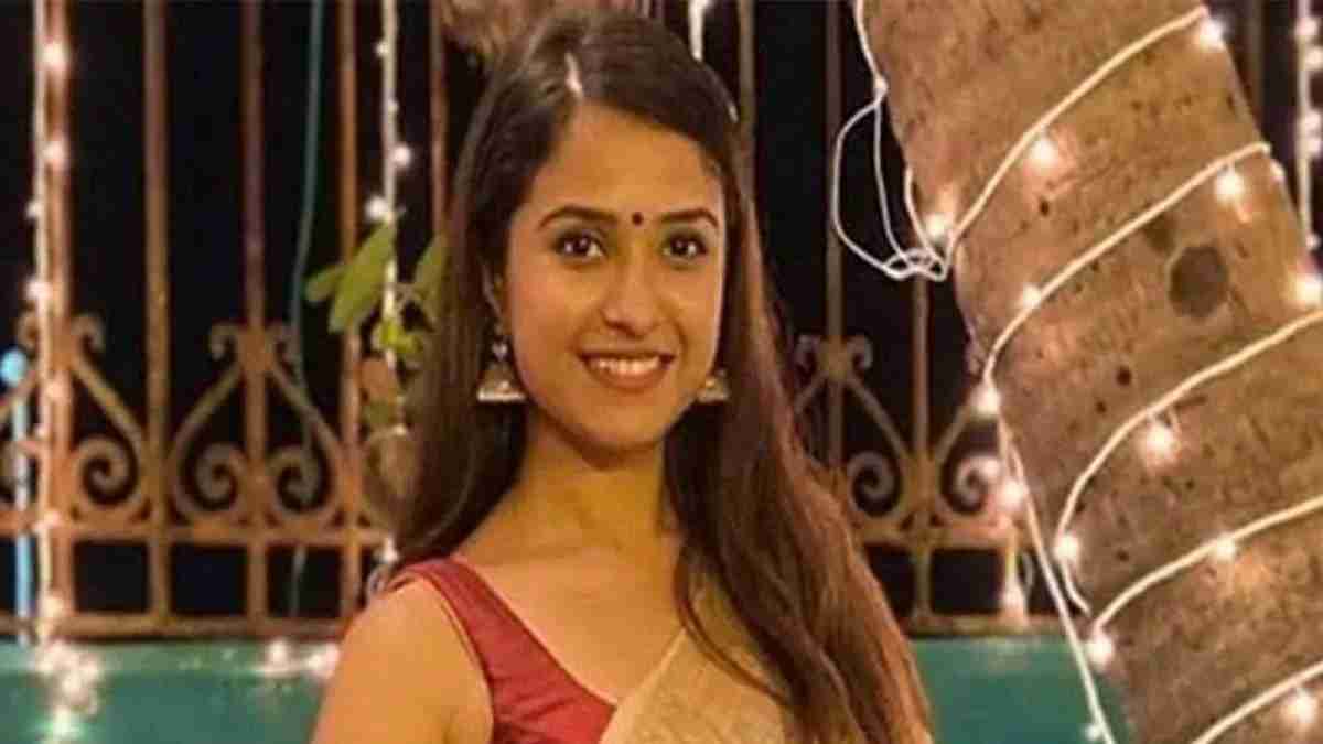 disha salian disha salian