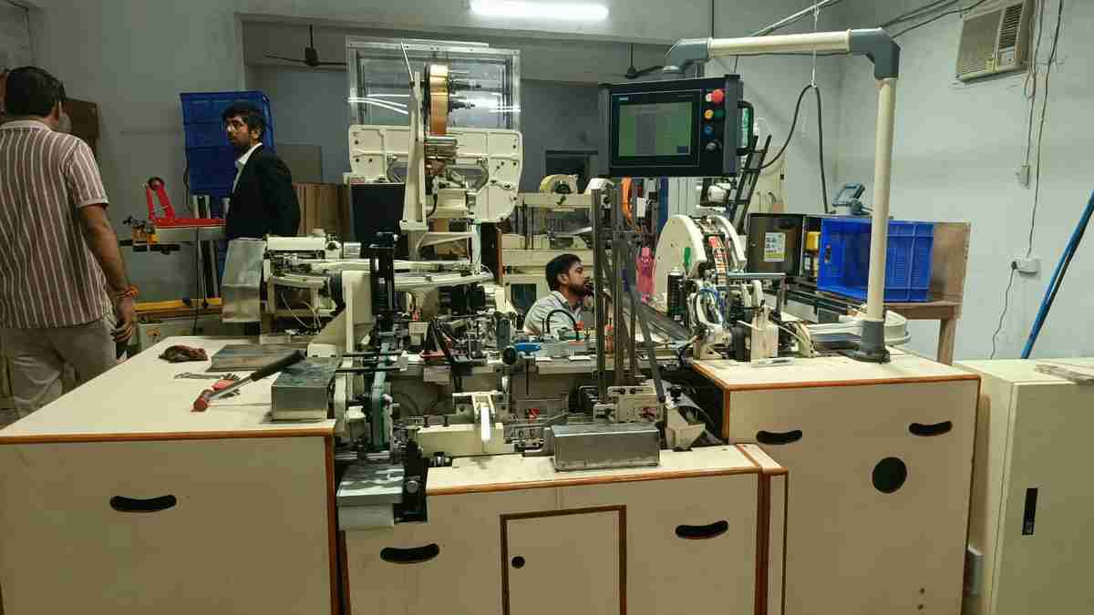 Hastinapur fake cigarette factory