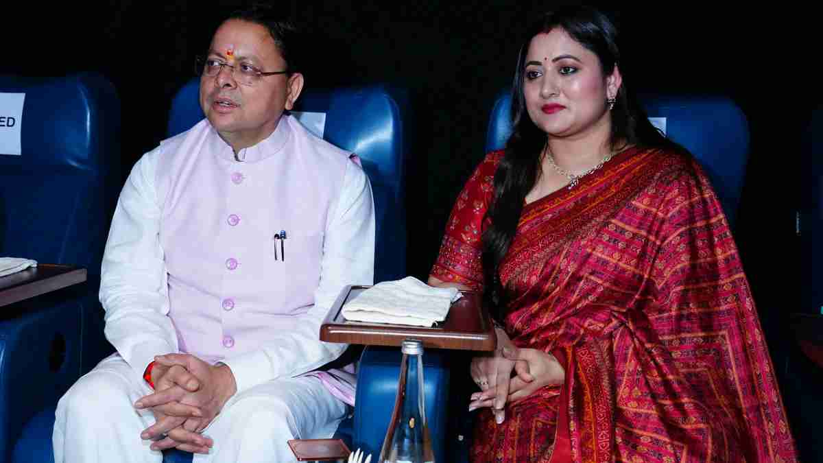cm dhami watching hanuman ansh cm dhami watching hanuman ansh