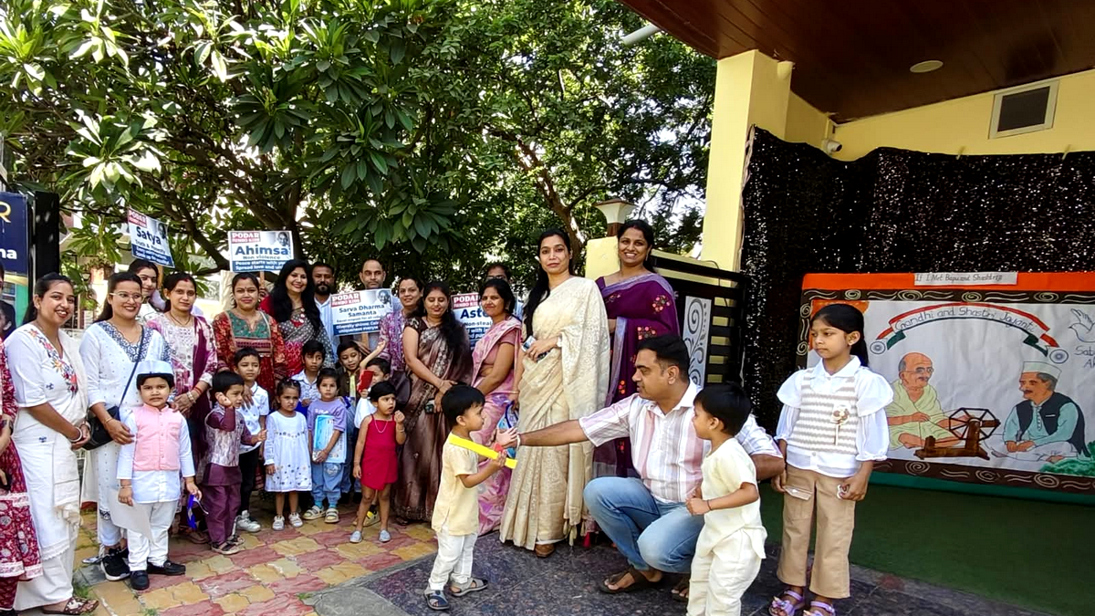 Podar Jumbo