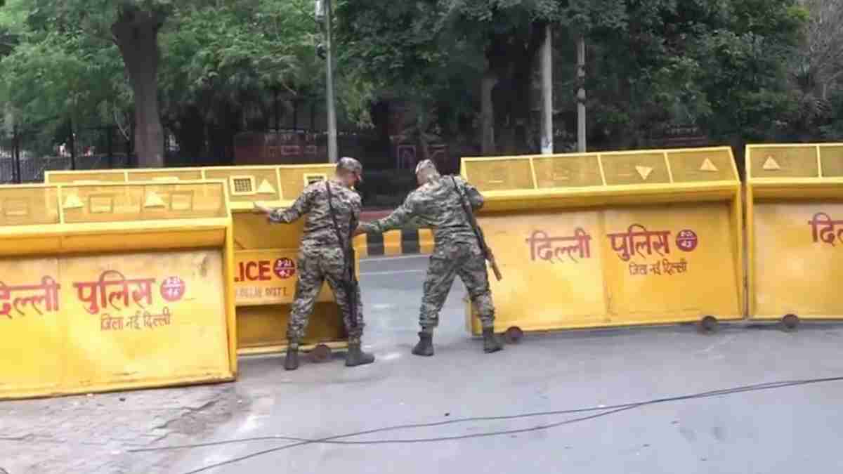 delhi police delhi police