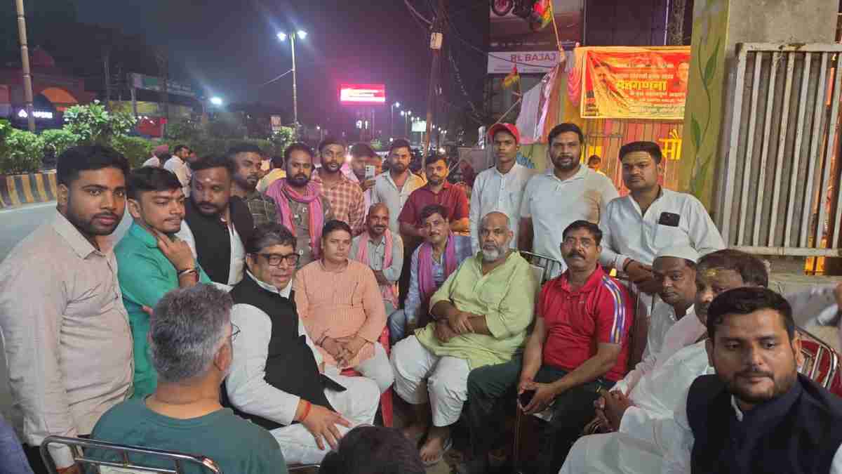 Photo : Akhilesh Yadav X account varansi recounting : SP workers alert