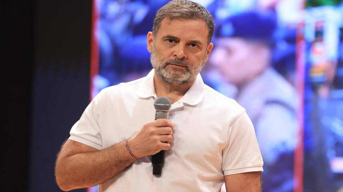 ದೆಹಲಿಯ ರಾಮಲೀಲಾ ಮೈದಾನದಲ್ಲಿ ಕಾಂಗ್ರೆಸ್ ಬೃಹತ್ ರ‍್ಯಾಲಿ: ಎಸ್‌ಐಆರ್ ವಿವಾದದ...
