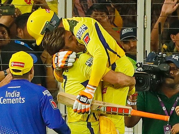 Dhoni and Jadeja