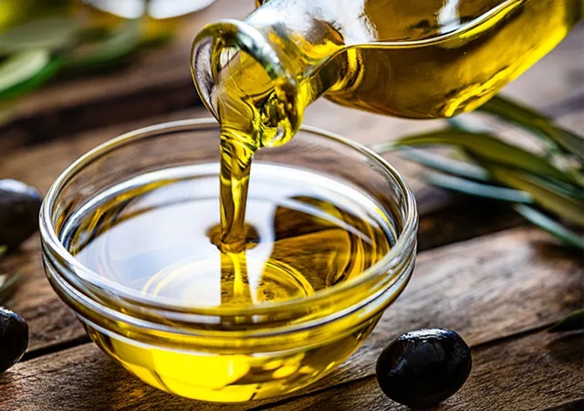 Olive Oil, Health Benefits of Olive Oil, Coconut Oil, What is Olive Oil, Heath News Malayalam, Webdunia Malayalam