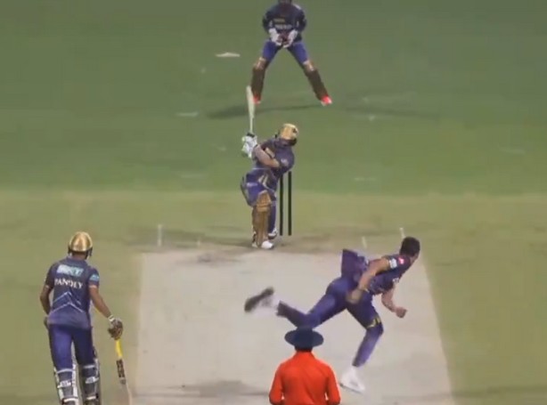 Rinku singh,Mitchell Starc