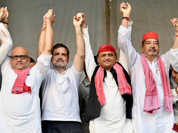 Rahul Gandhi and Akhilesh Yadav
