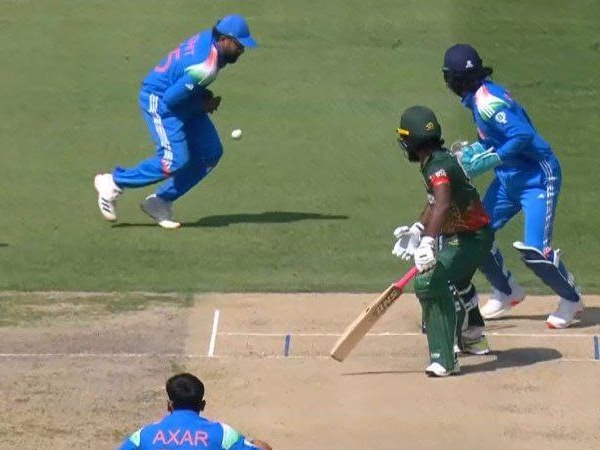 Rohit Sharma dropped Catch - Video