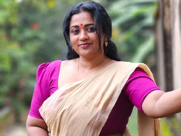 Manju Pathrose, Manju Pathrose gossips, Manju Pathrose divorce, Manju Pathrose marriage, Manju Pathrose controversy, Manju Pathrose Lesbian, Manju Pathrose case, Manju Pathrose about her friend, മഞ്ജു പത്രോസ്, മഞ്ജു പത്രോസ് ലെസ്ബിയന്‍, മഞ്ജു പത്രോ