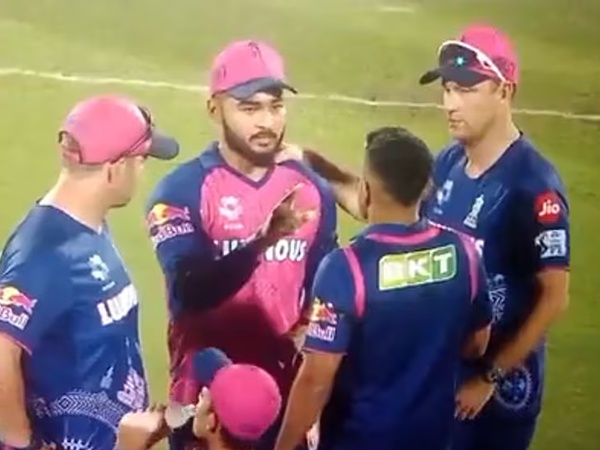 Parag and Deshpande, Riyan Parag vs Tushar Deshpande fight, Parag Deshpande issue