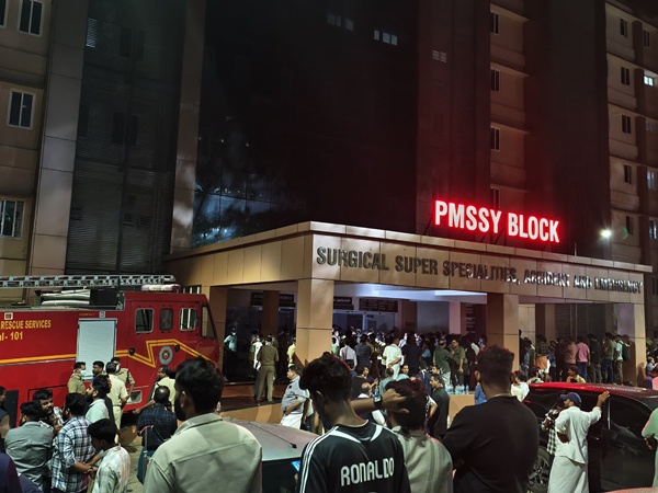 Kozhikode Accident, Kozhikode Medical College, Kozhikode Medical College Fire, Kozhikode Medical College accident death, Kozhikode Medical College Death, കോഴിക്കോട് മെഡിക്കല്‍ കോളേജ്, കോഴിക്കോട് മെഡിക്കല്‍ കോളേജ് പൊട്ടിത്തെറി, കോഴിക്കോട് മെഡിക്കല്‍ ക