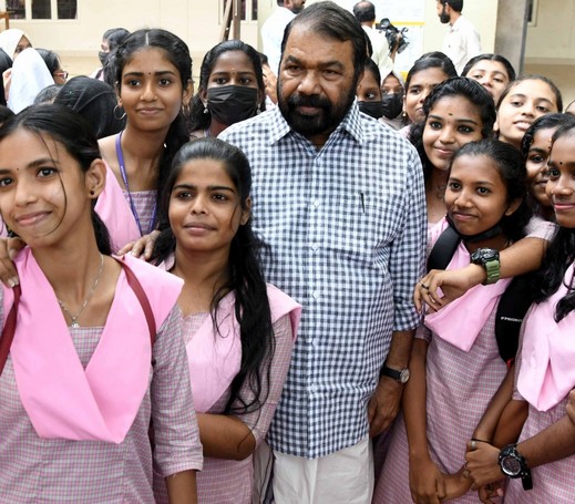 Plus one admission, Plus one admission, How to apply for plus one,Kerala Plus one admission, പ്ലസ് വൺ അഡ്മിഷൻ, പ്ലസ് വൺ എങ്ങനെ അപേക്ഷിക്കാം, പ്ലസ് വൺ എപ്പോൾ അപേക്ഷിക്കാം, പ്ലസ് വൺ പ്രവേശനം