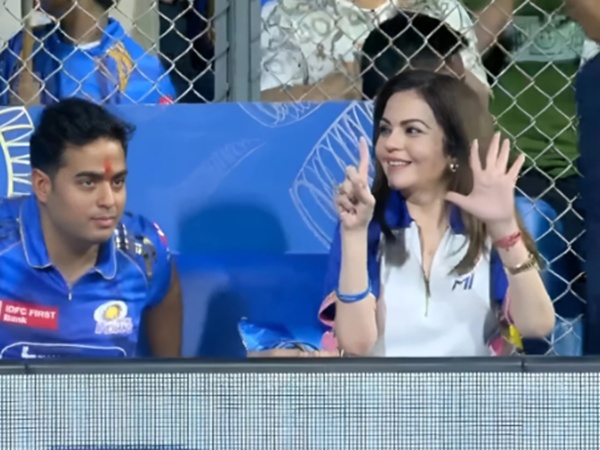 Mumbai Indians, Nita Ambani, Nita Ambani signalled 6th Trophy, Nita Ambani Mumbai Indians