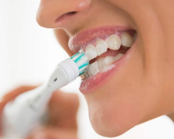 Brushing, teeth, tooth, teeth cleaning, Do not brush hard on teeth