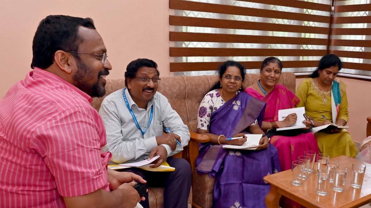 Telangana Survey Team Studies Kerala’s Digital ...
